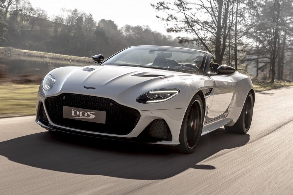Aston Martin DBS Volante 2026