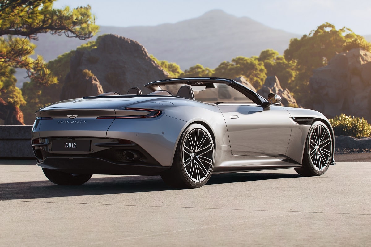 Aston Martin DB12 Volante 2026
