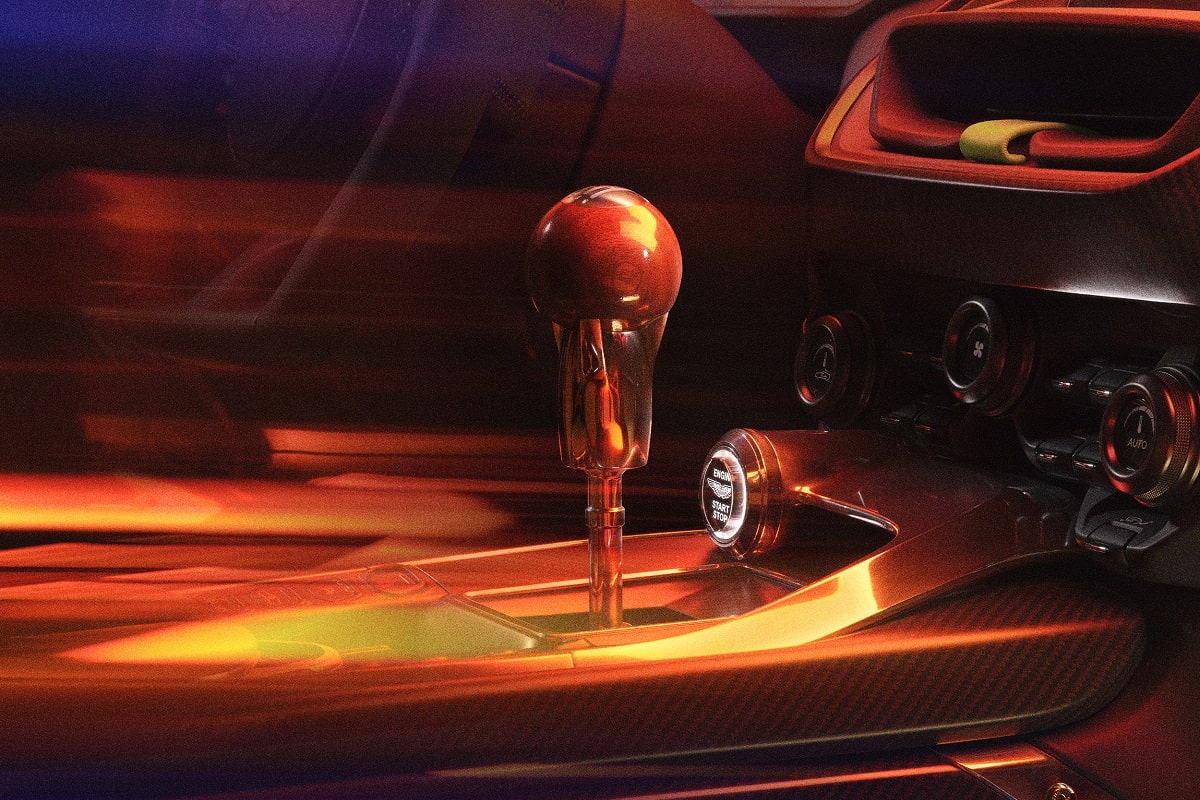 Aston Martin Valour 2026