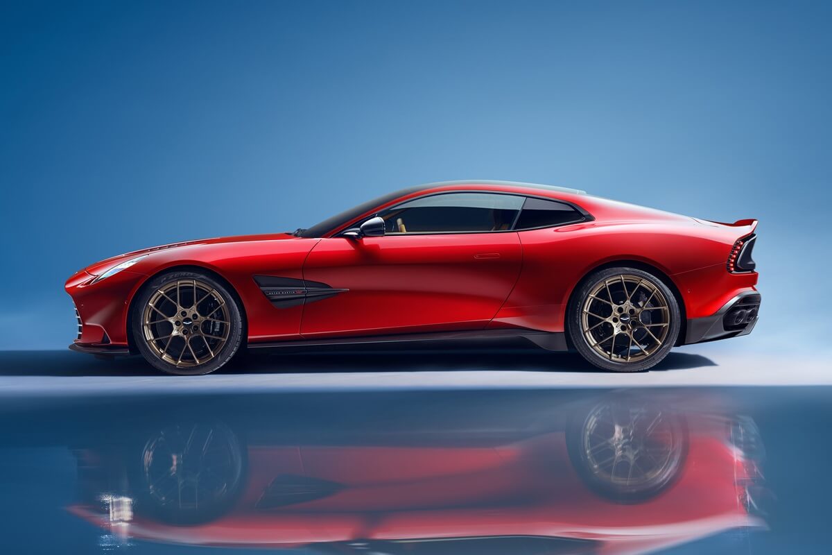 Aston Martin Vanquish 2026