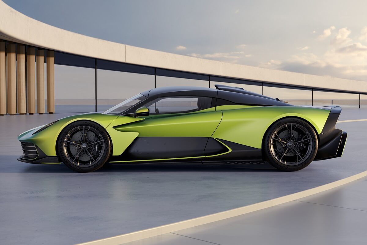 Aston Martin Valhalla 2026