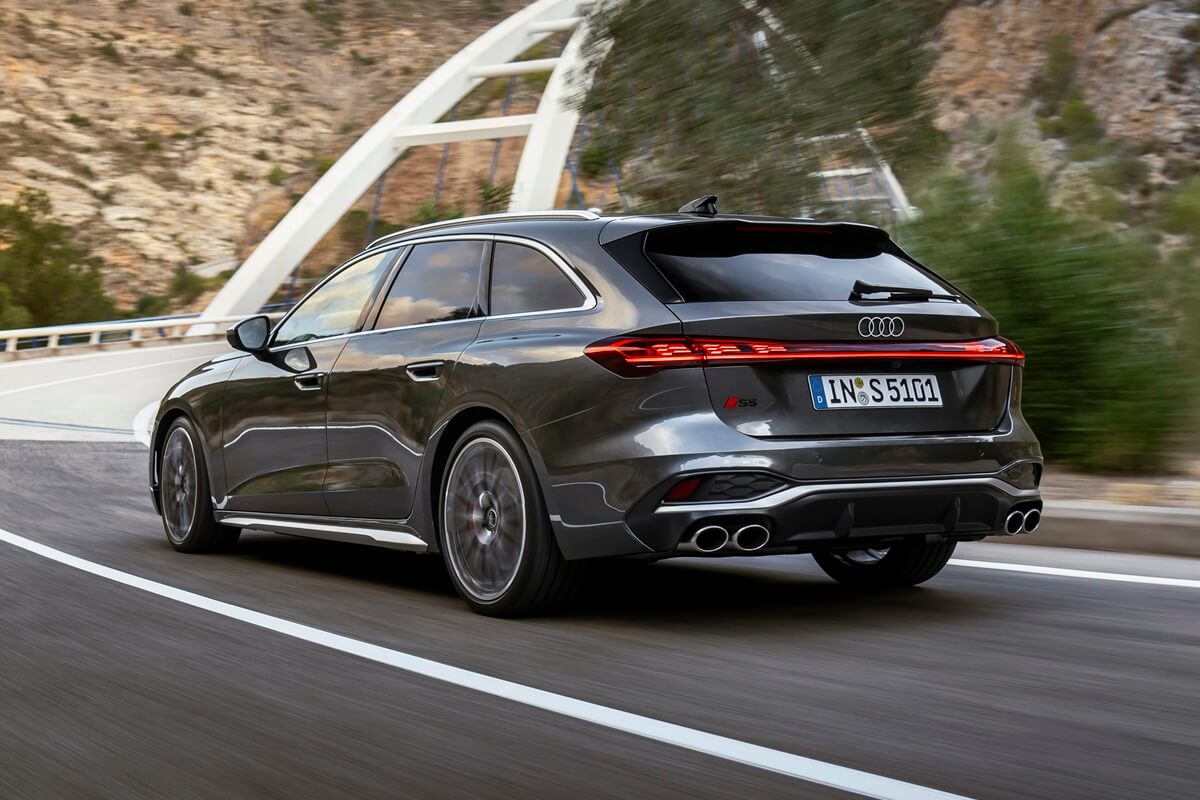 Audi A5 Avant S5 367 PS  AWD 2026