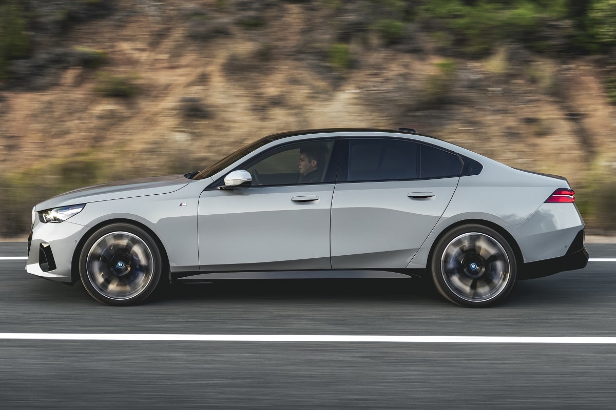 BMW 5 Series Saloon 2026
