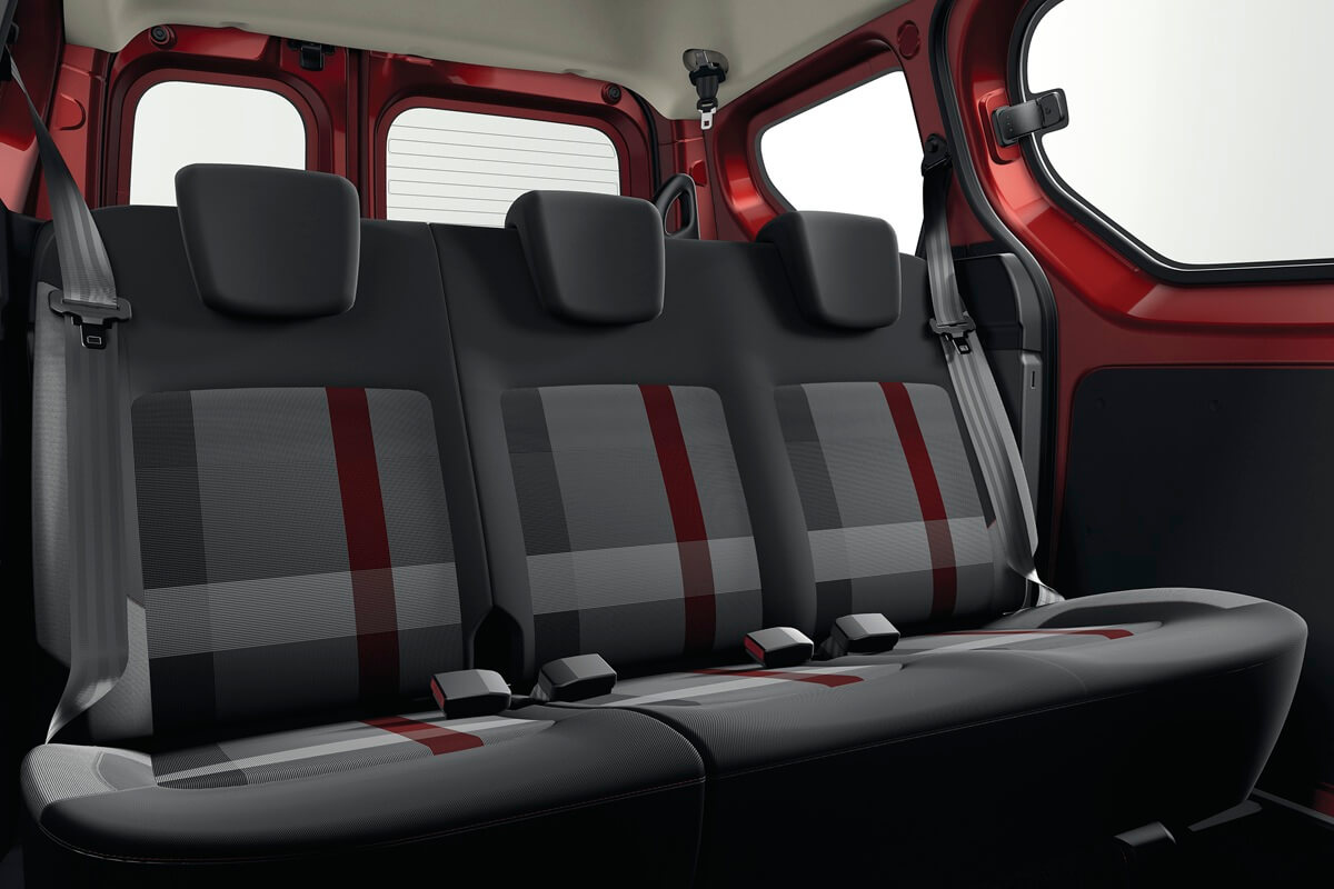 Dacia Dokker TCe 115 114 PS manual  (2017-2021)