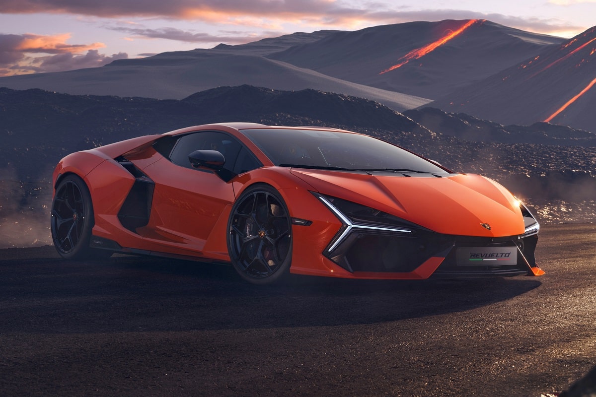 Lamborghini Revuelto 2026