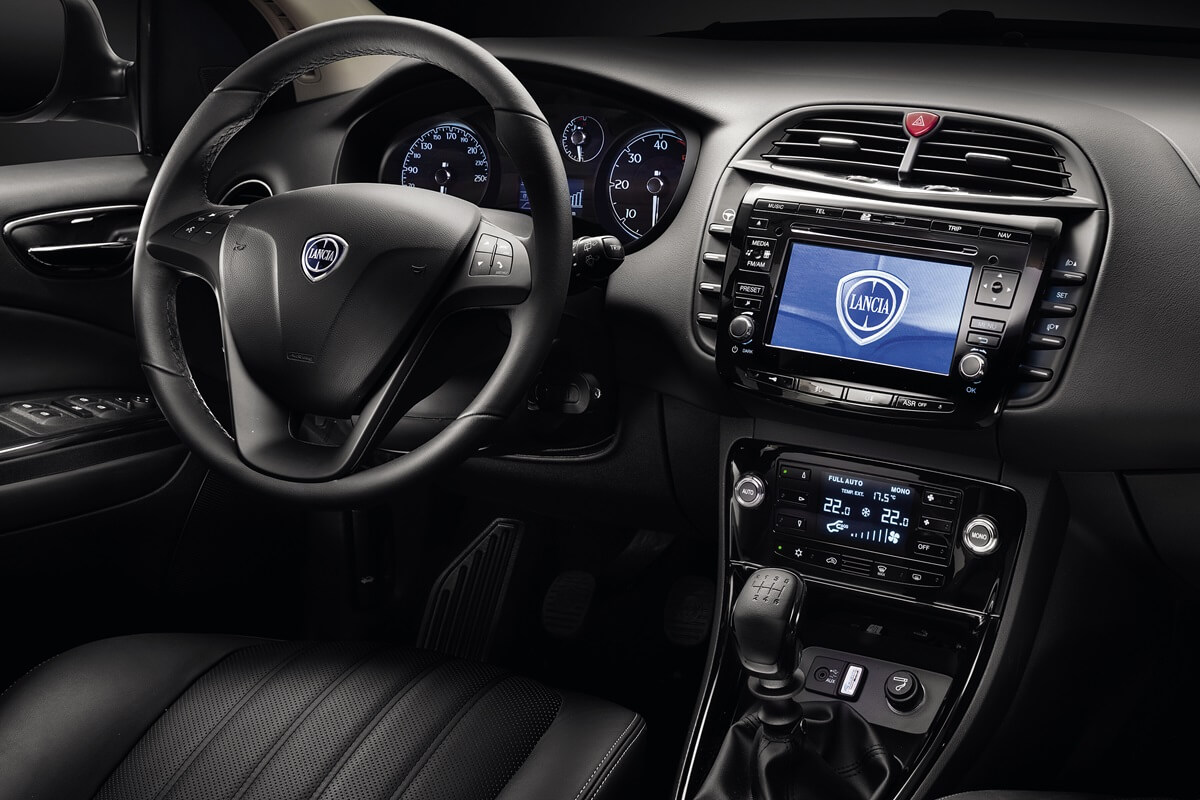 Lancia Delta 1.6 Multijet 120 PS manual  (2011-2015)