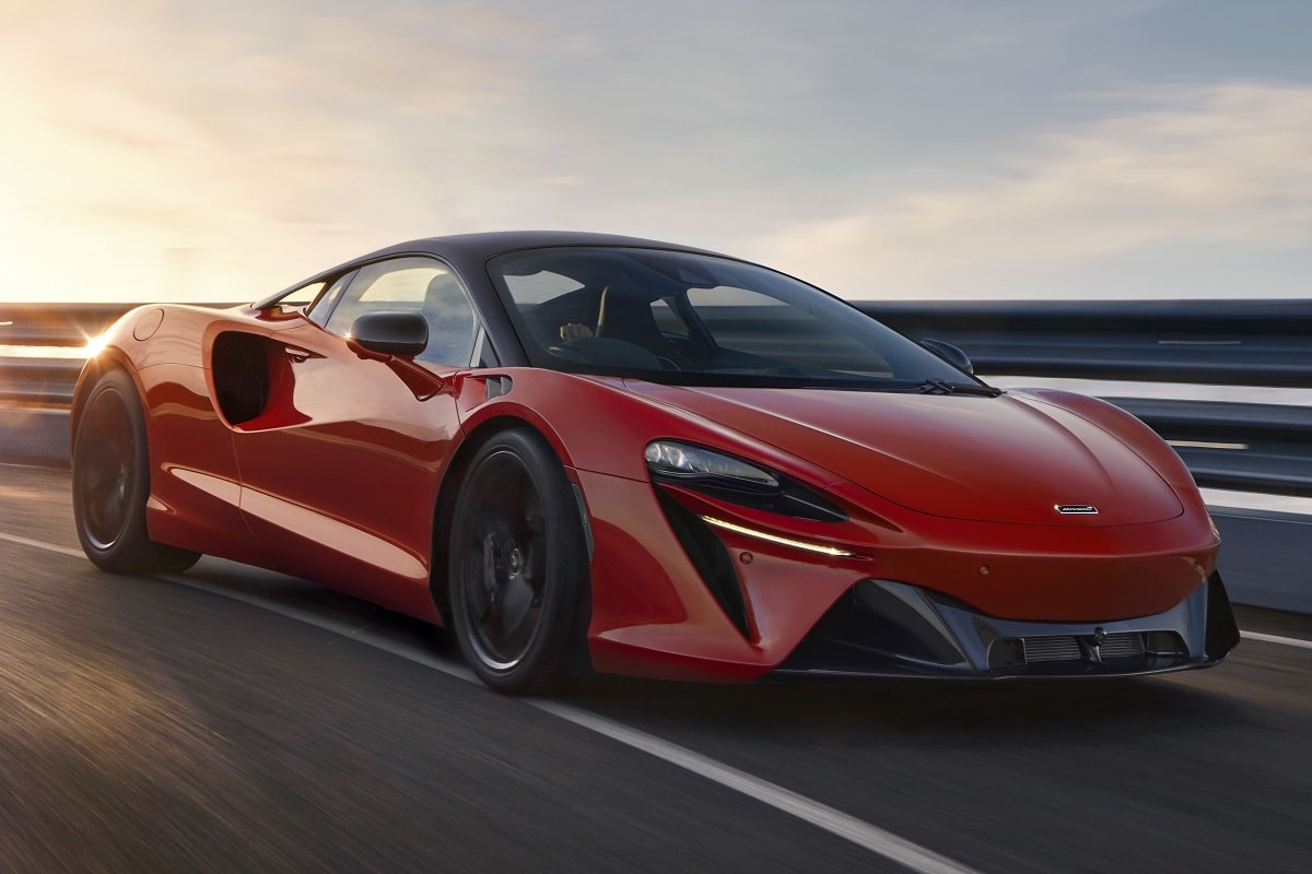 McLaren Artura 2026
