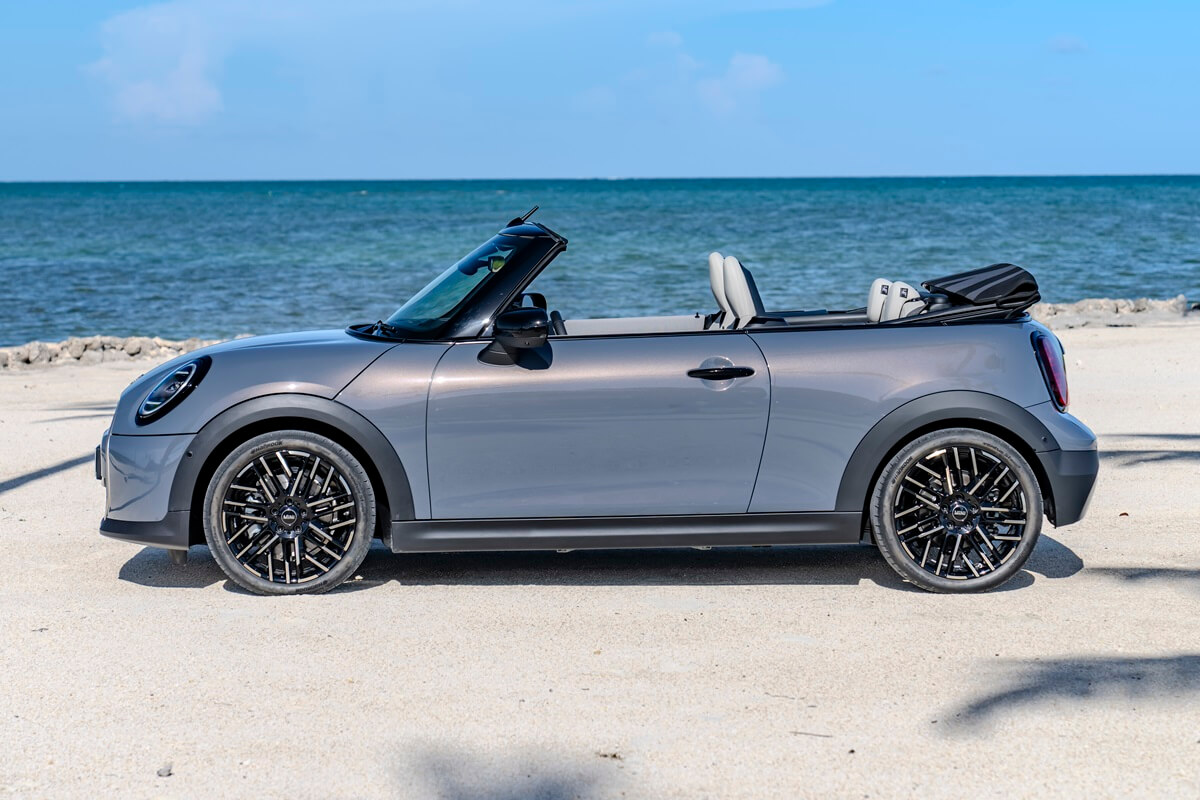 MINI Cabrio 2026