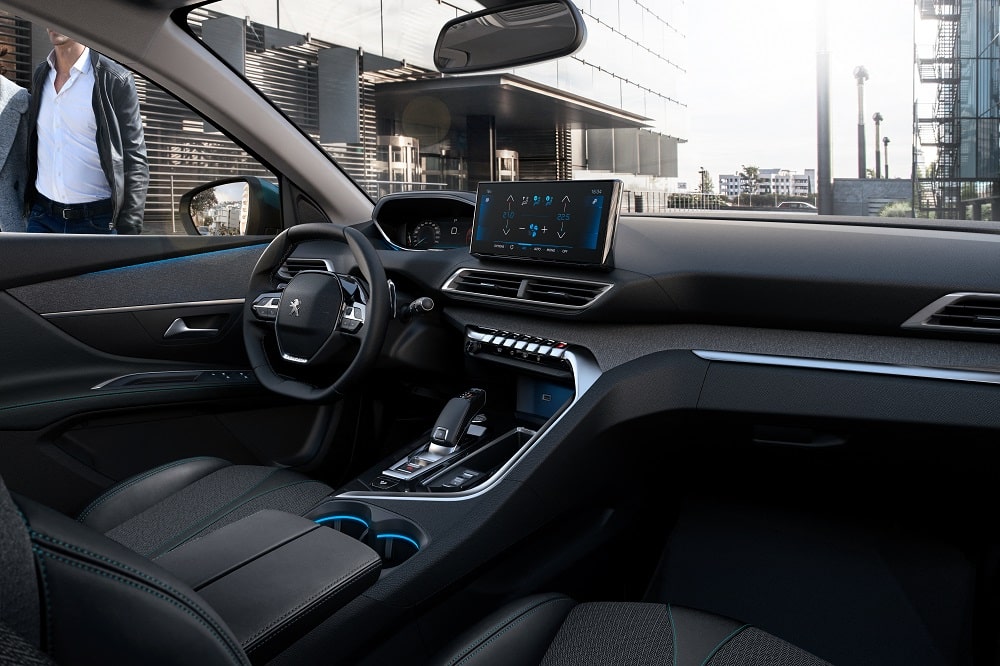 Peugeot 3008 Hybrid 225 PS   (2021-2023)