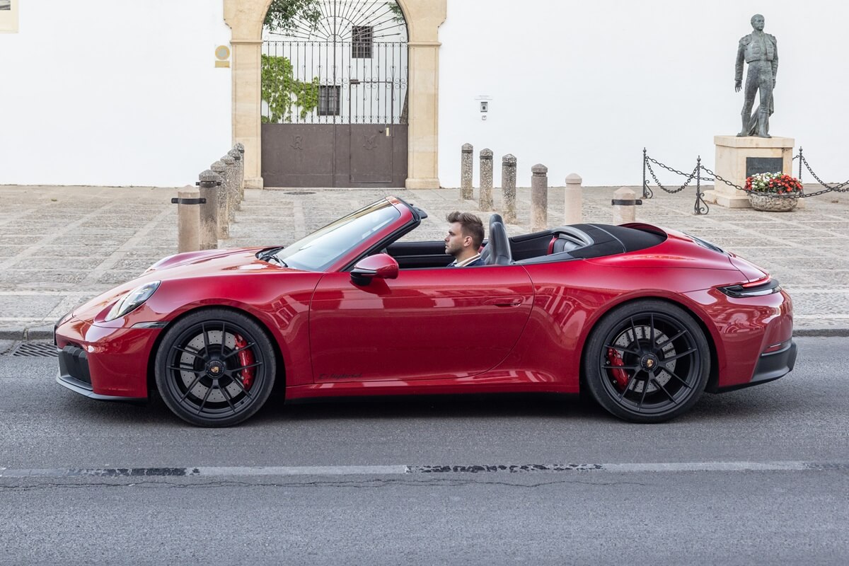 Porsche 911 Cabriolet Carrera 4 GTS 541 PS  AWD 2026