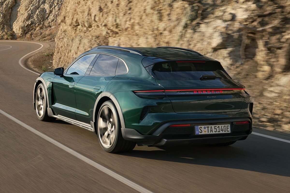 Porsche Taycan Cross Turismo 2026