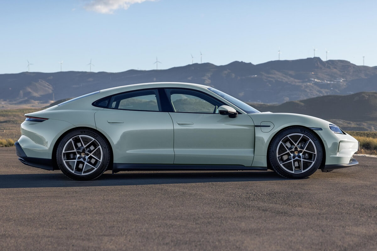 Porsche Taycan 2026