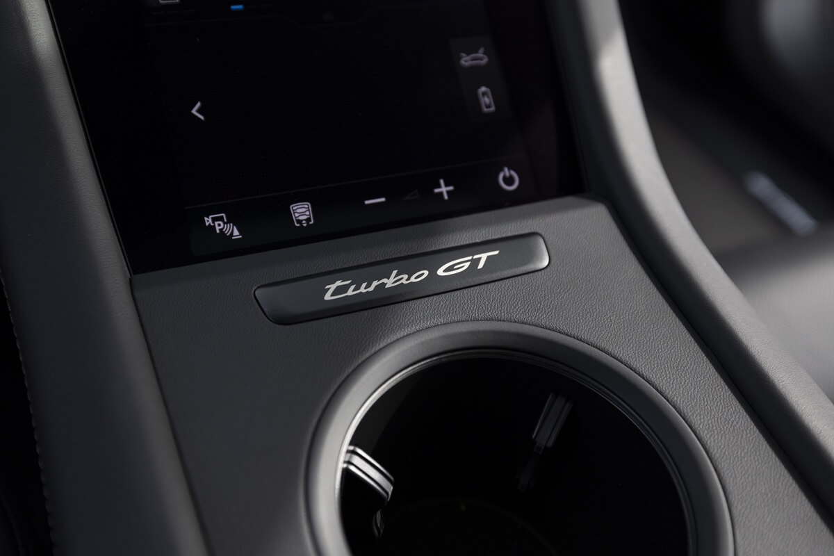 Porsche Taycan Turbo GT Weissach Package 789 PS  AWD 2026