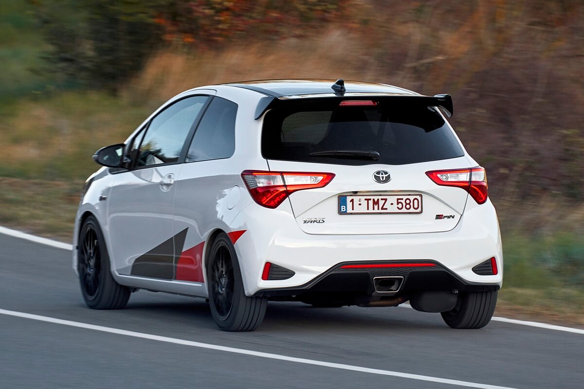 Toyota Yaris GRMN 212 PS manual  (2017-2020)