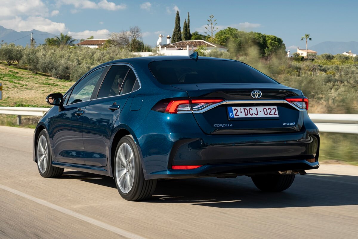 Toyota Corolla Sedan 2026