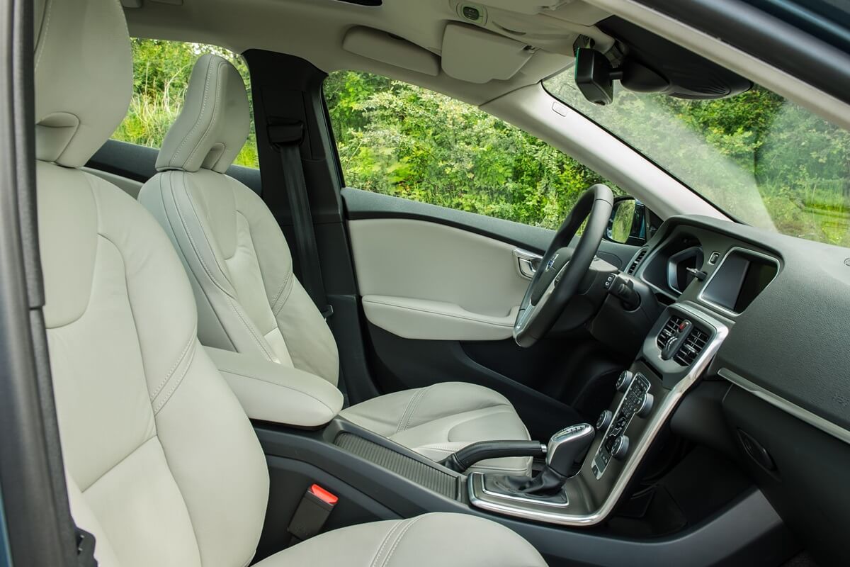 Volvo V40 D2 115 PS   (2012-2016)