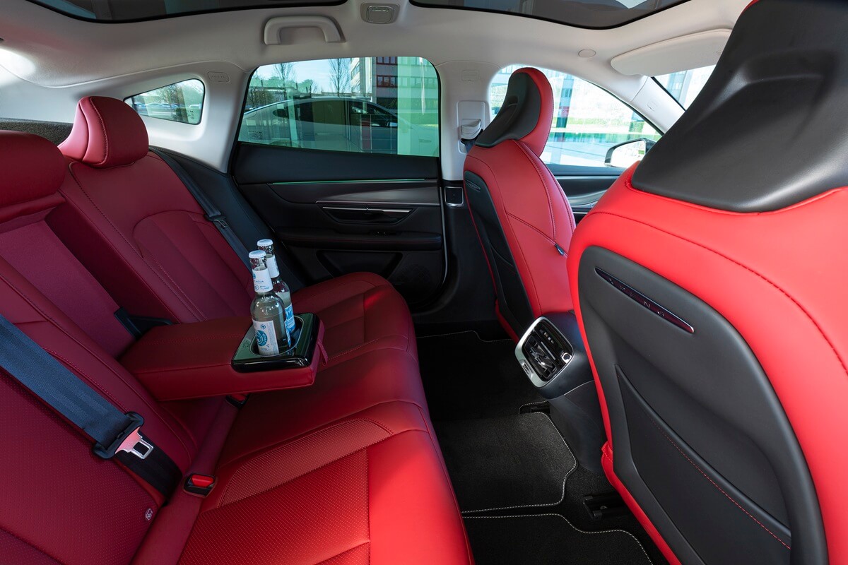 Xpeng P7 Performance 473 PS  AWD (2023-2025)